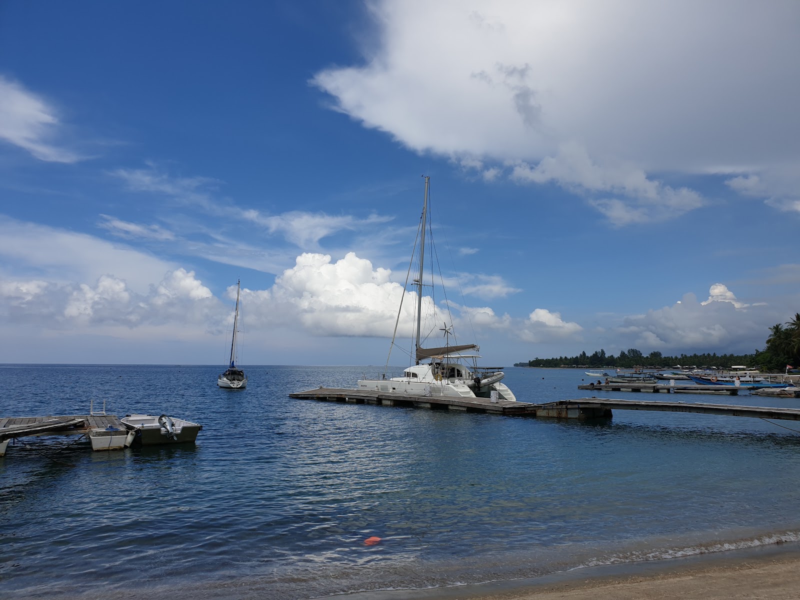 Foto de Medana Dewi Bahari Beach con muy limpia nivel de limpieza