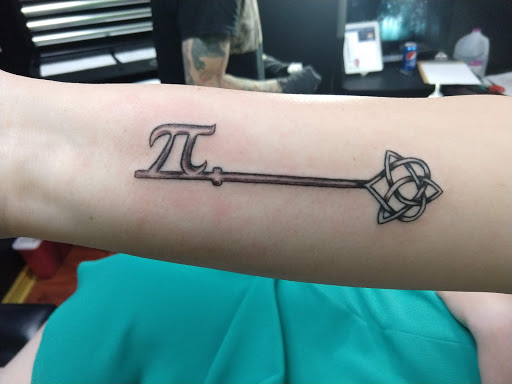 Tattoo Shop «Savage Tattoo Shop Ogden», reviews and photos, 2450 Washington Blvd, Ogden, UT 84400, USA