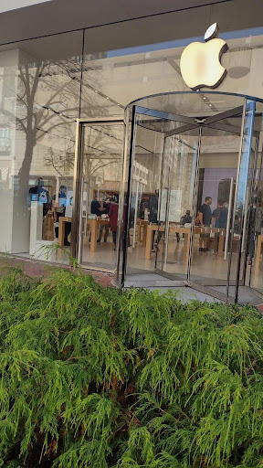 Computer Store «Apple Reston», reviews and photos, 11949 Market St, Reston, VA 20190, USA