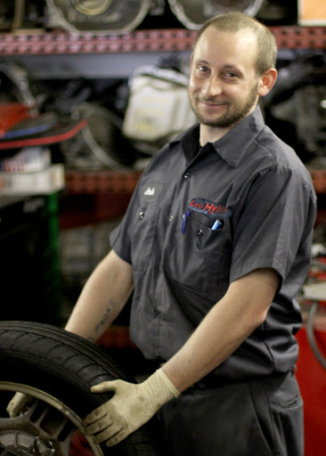 Auto Repair Shop «Lee Myles Auto Care & Transmissions», reviews and photos, 914 Fern Ave, Reading, PA 19607, USA