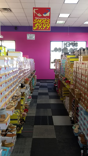 Shoe Store «Discount Shoe Factory», reviews and photos, 1701 S Rainbow Blvd, Las Vegas, NV 89146, USA