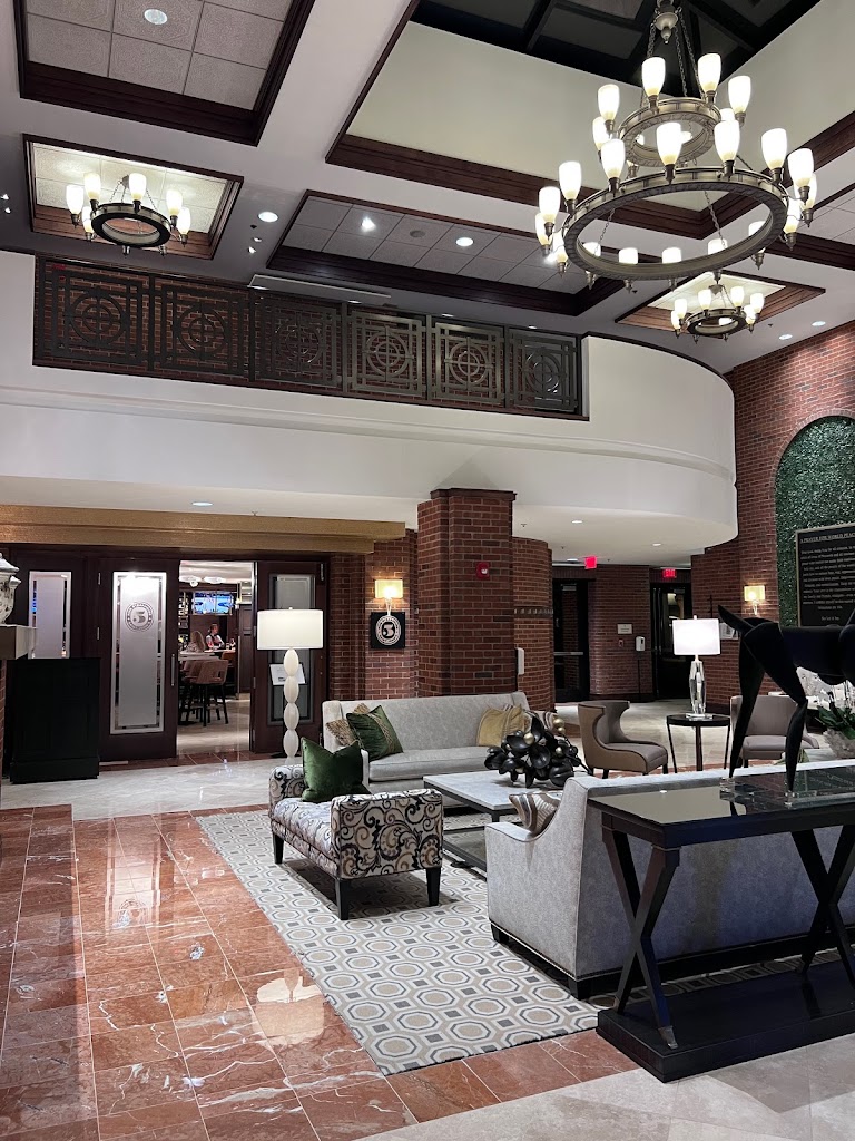 FIVE Steakhouse 48170