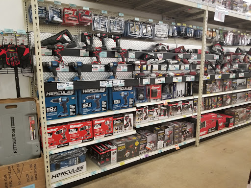Hardware Store «Harbor Freight Tools», reviews and photos, 2658 Peters Creek Pkwy, Winston-Salem, NC 27127, USA