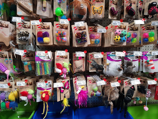 Pet Supply Store «Central Garden & Pet Co», reviews and photos, 13227 Orden Dr, Santa Fe Springs, CA 90670, USA