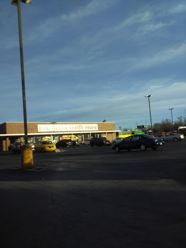 Thrift Store «Red Racks Thrift Store», reviews and photos, 9715 St Charles Rock Rd, Breckenridge Hills, MO 63114, USA