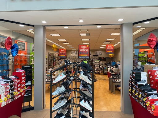 Shoe Store «Tradehome Shoes», reviews and photos, 3301 W Main St, Norman, OK 73072, USA