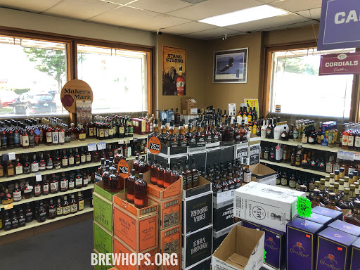 Liquor Store «Sprayberry Bottle Shop», reviews and photos, 2692 Sandy Plains Rd, Marietta, GA 30066, USA