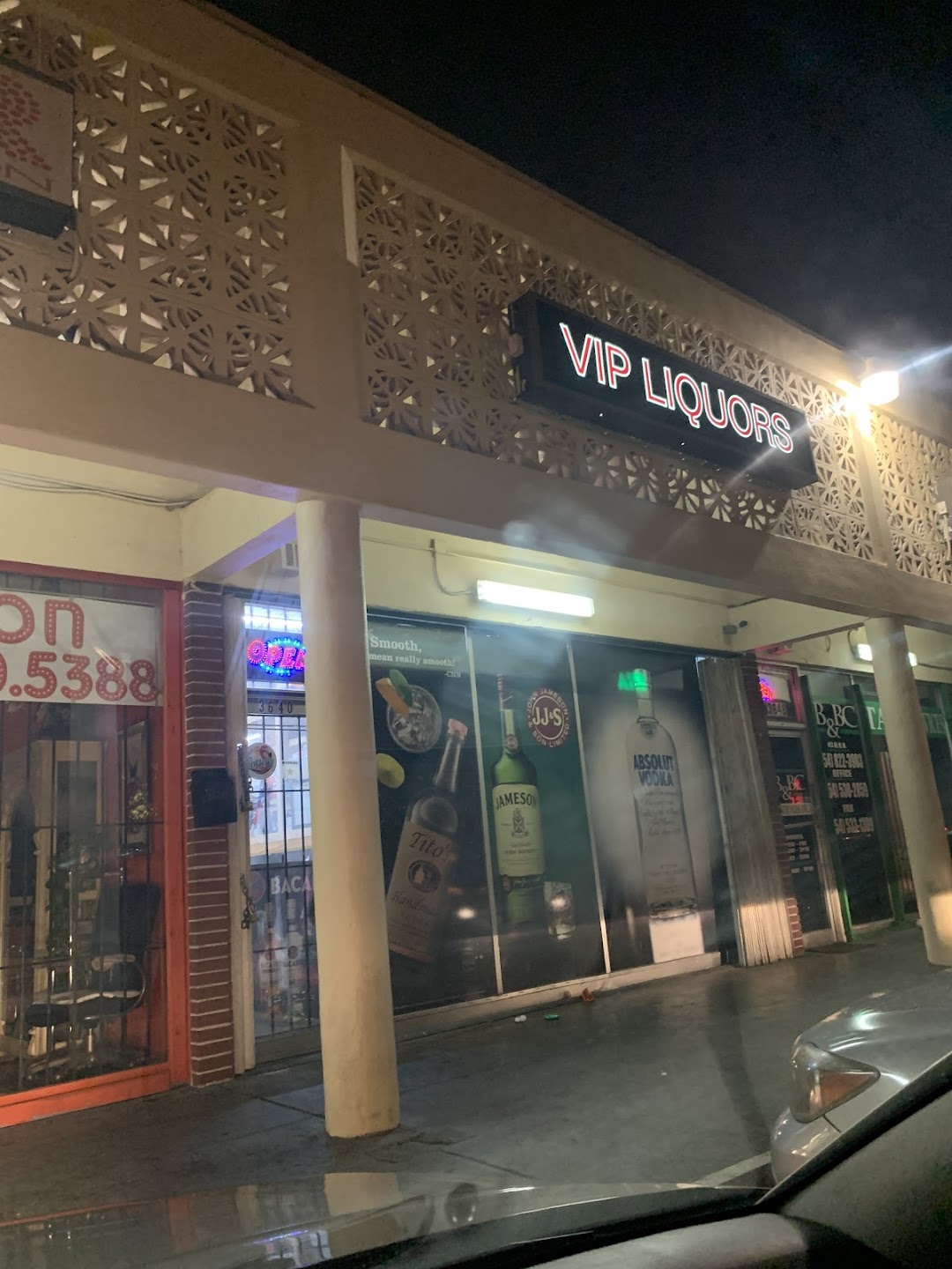 V I P liquor groups