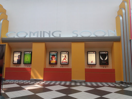 Movie Theater «Regal Cinemas Richmond Town Square 20», reviews and photos, 631 Richmond Road, Richmond Heights, OH 44143, USA