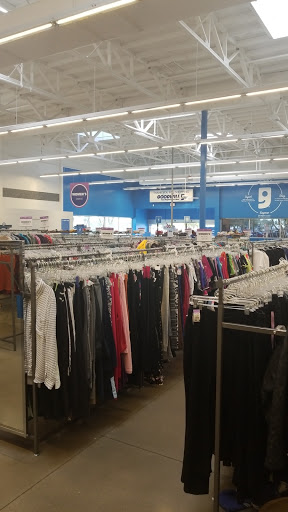 Thrift Store «91st & Northern Goodwill Retail Store & Donation Center», reviews and photos