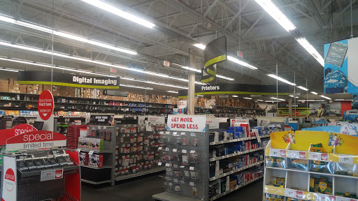 Office Supply Store «Staples», reviews and photos, 1700 W 49th St, Hialeah, FL 33012, USA