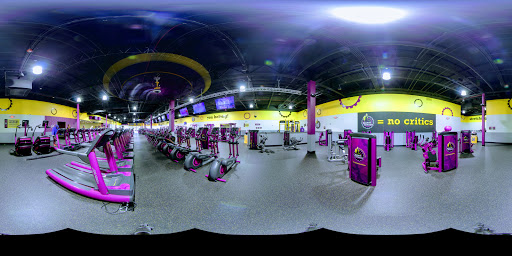 Gym «Planet Fitness», reviews and photos, 954 N Lake St, Aurora, IL 60506, USA