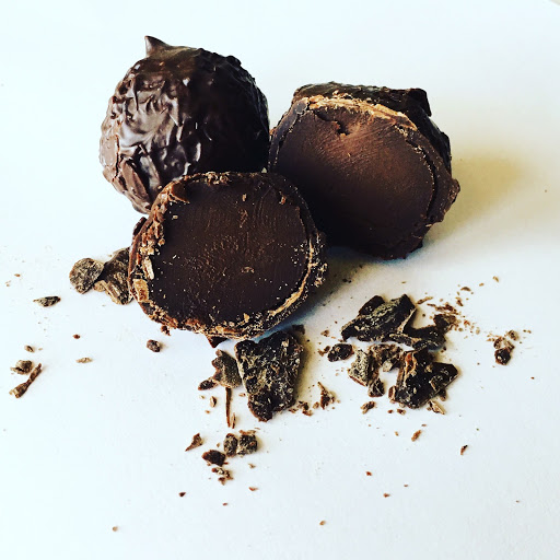 B Cocoa Artisan Chocolate