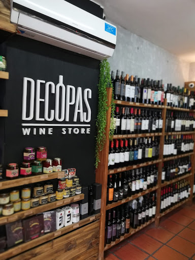 Vinoteca DeCopas Wine Store