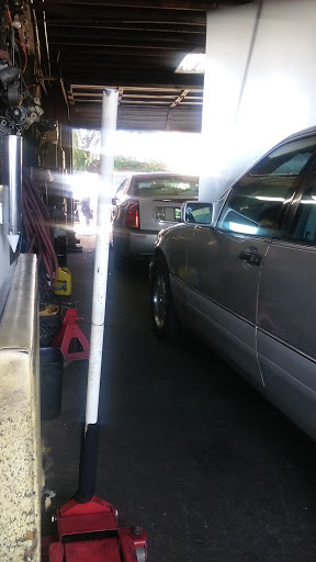 Auto Electrical Service «Mc Innis Auto Electric», reviews and photos, 1121 NW 31st Ave, Fort Lauderdale, FL 33311, USA