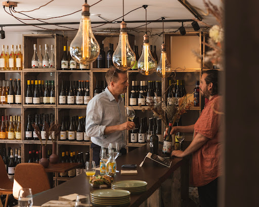 ROOTS Vin Bar - Hellerup in Hellerup, Helsingør