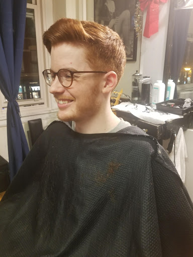 Barber Shop «Bucktown Barber Shop», reviews and photos, 1579 N Milwaukee Ave #232, Chicago, IL 60622, USA