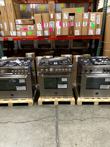 Appliance Store «BASCO Outlet Store», reviews and photos, 4670 NW St Helens Rd, Portland, OR 97210, USA