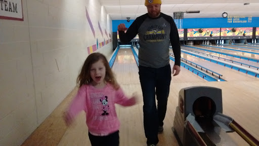 Bowling Alley «Medford Bowling Center», reviews and photos, 665 Stokes Rd, Medford, NJ 08055, USA