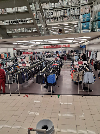 Clothing Store «Burlington Coat Factory», reviews and photos, 2543 Webster Ave, Bronx, NY 10458, USA