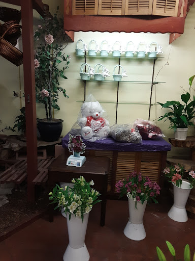 Florist «The Gardena Florist», reviews and photos, 1022 W 164th St, Gardena, CA 90247, USA