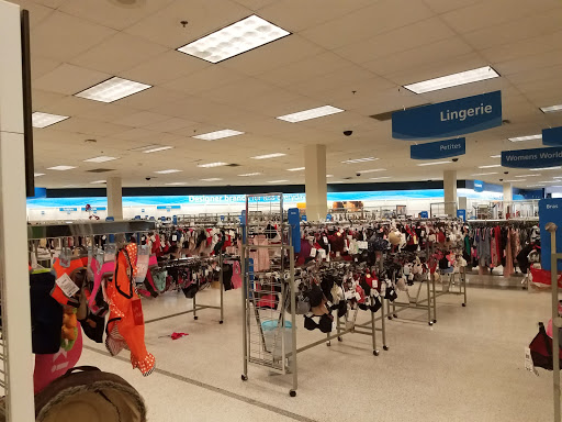 Clothing Store «Ross Dress for Less», reviews and photos, 8657 Villa La Jolla Dr, La Jolla, CA 92037, USA