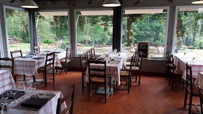 Le Beau site auvergne Restaurant Auberge à Servant