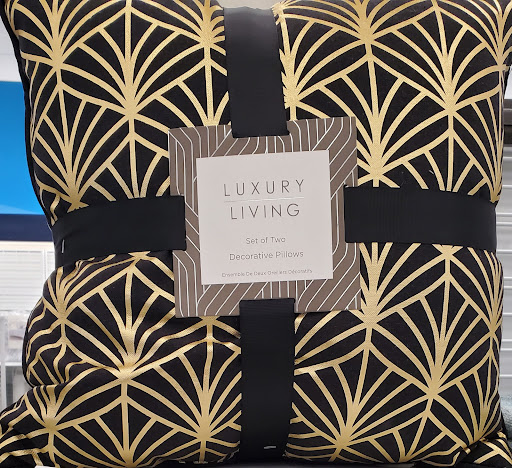 Clothing Store «Ross Dress for Less», reviews and photos, 1020 Veterans Pkwy, Clarksville, IN 47129, USA