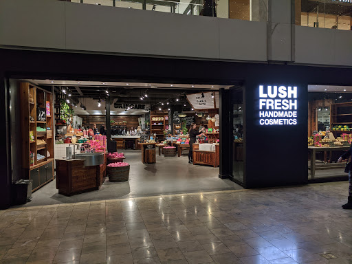 Cosmetics Store «Lush Cosmetics», reviews and photos, 7014 E Camelback Rd, Scottsdale, AZ 85251, USA