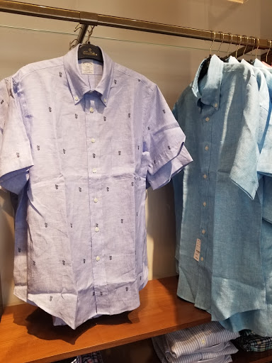 Shopping Mall «Taubman Prestige Outlets», reviews and photos, 17057 N Outer 40 Rd, Chesterfield, MO 63005, USA