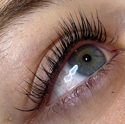 My Candy Beauty Institut spécialiste Detatouage sourcils et rehaussement de cils à Rueil-Malmaison