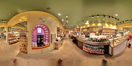 Eatzi’s Market & Bakery