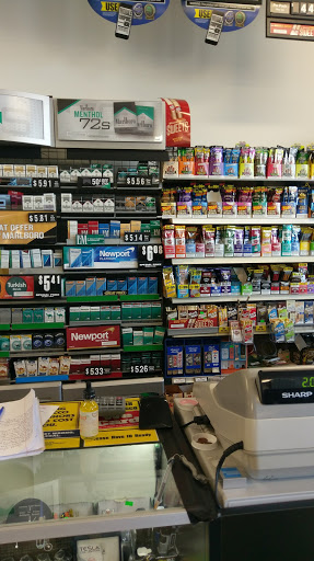 Tobacco Shop «Xpress Tobacco Outlet - Curb Side Pickup», reviews and photos, 622 S Rangeline Rd, Carmel, IN 46032, USA