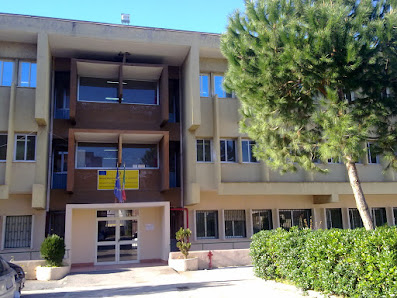 Liceo Statale N. Jommelli Via Publio Ovidio Nasone, 15, 81031 Aversa CE, Italia