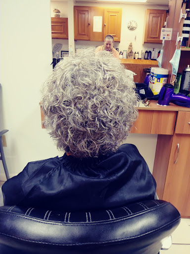 Hair Salon «Flippin Out Salon», reviews and photos, 3605 Sebring Pkwy, Sebring, FL 33870, USA