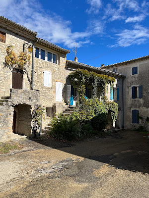 Place Nouvelle à Valvignères
