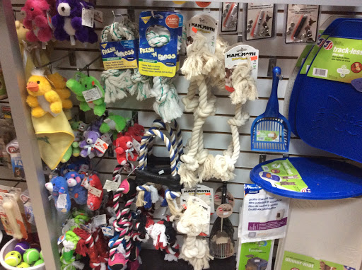 Pet Store «Tropical Pets», reviews and photos, 308 E 204th St, Bronx, NY 10467, USA