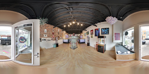 Glass Blower «Blue Dog Smoke Shop», reviews and photos, 802 Granby St, Norfolk, VA 23510, USA