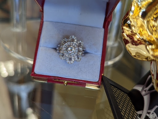 Jeweler «Yarnal Jewelers», reviews and photos, 4029 E Castro Valley Blvd, Castro Valley, CA 94552, USA