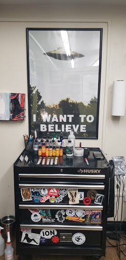 Tattoo Shop «Keys on Kites Tattoo & Gallery», reviews and photos, 869 Whalley Ave, New Haven, CT 06515, USA