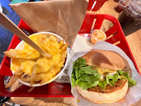 Plats et boissons du Restaurant Burger & Fries à Paris - n°3