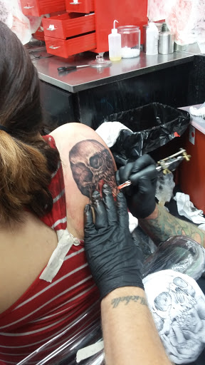 Tattoo Shop «Electric Voodoo Tattoo», reviews and photos, 34 Union Way # A, Vacaville, CA 95687, USA