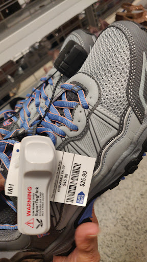 Clothing Store «Ross Dress for Less», reviews and photos, 3203 N State Rd 7, Lauderdale Lakes, FL 33319, USA