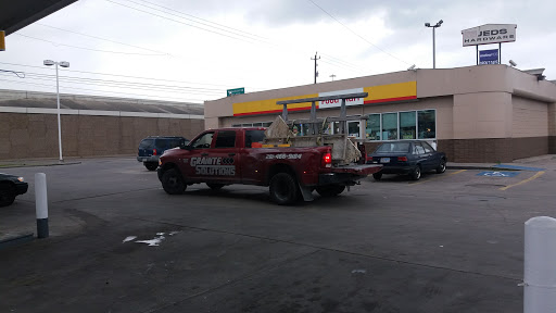 Gas Station «Exxon», reviews and photos, 1818 Hamilton St, Houston, TX 77003, USA