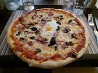 Pizza du Restaurant La Bodega à Clermont-l'Hérault - n°7