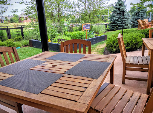 American Restaurant «Pinstripes», reviews and photos, 13500 Nall Ave, Overland Park, KS 66223, USA