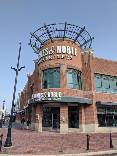 Book Store «Barnes & Noble Booksellers Crocker Park», reviews and photos, 198 Crocker Park Blvd, Westlake, OH 44145, USA