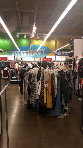 Clothing Store «Old Navy», reviews and photos, 8674 Park Meadows Center Dr, Lone Tree, CO 80124, USA