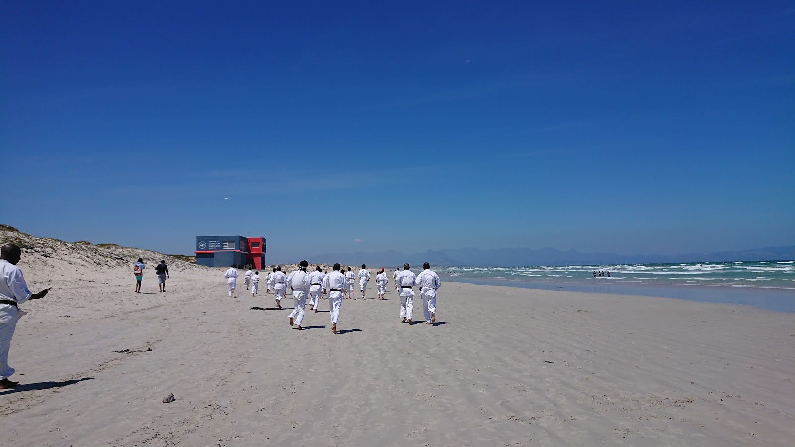 Φωτογραφία του Strandfontein beach - δημοφιλές μέρος μεταξύ λάτρεις της χαλάρωσης