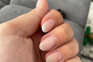 Glammy Nails